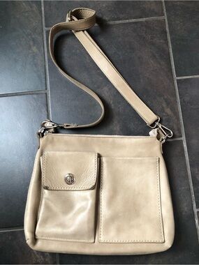 Roots🦫 Crossbody Leather Bag in Beige TRIBE
